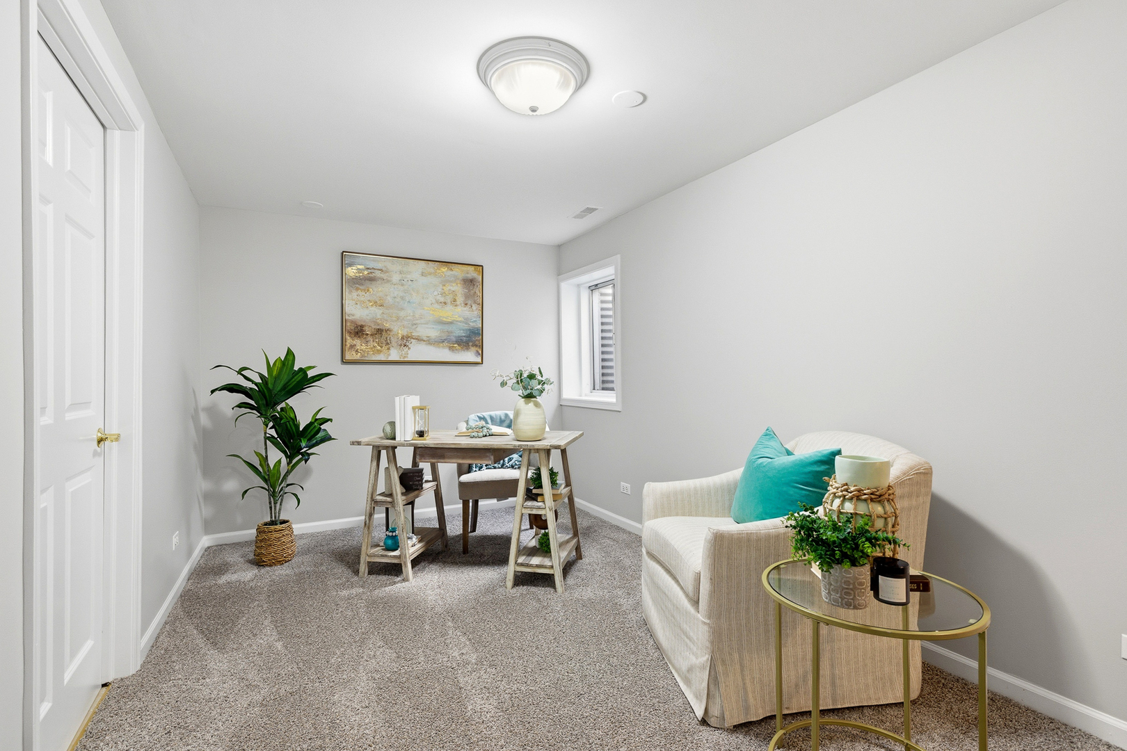 207 Long Beach Road, Oswego, IL 60543