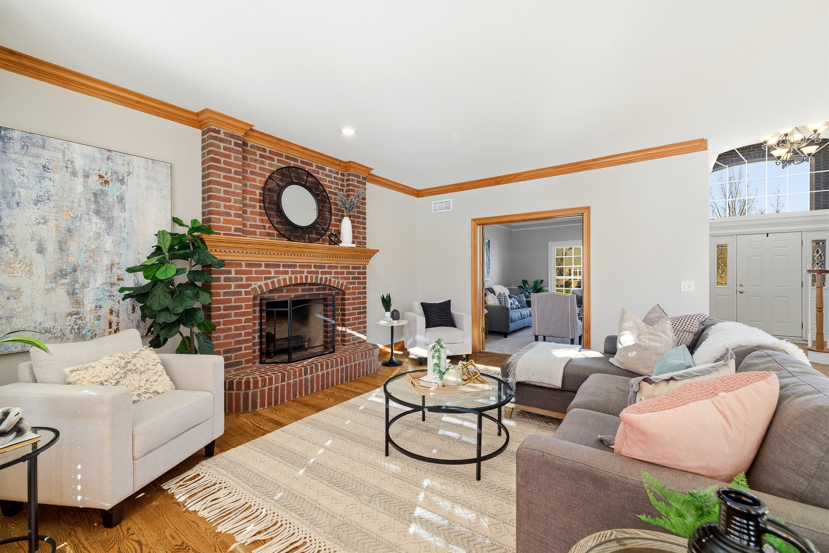 207 Long Beach Road, Oswego, IL 60543