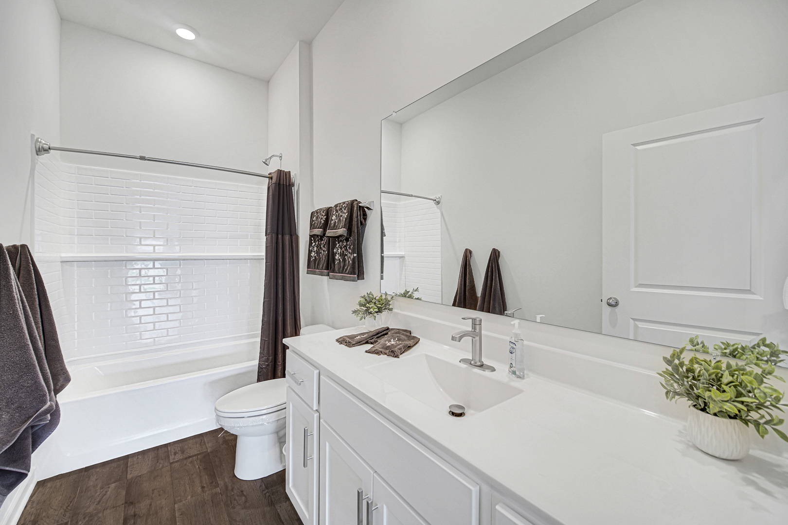 6313 Maple Glen Drive, Wonder Lake, IL 60097