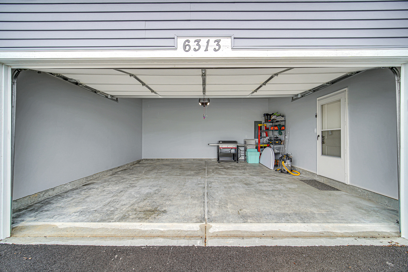 6313 Maple Glen Drive, Wonder Lake, IL 60097