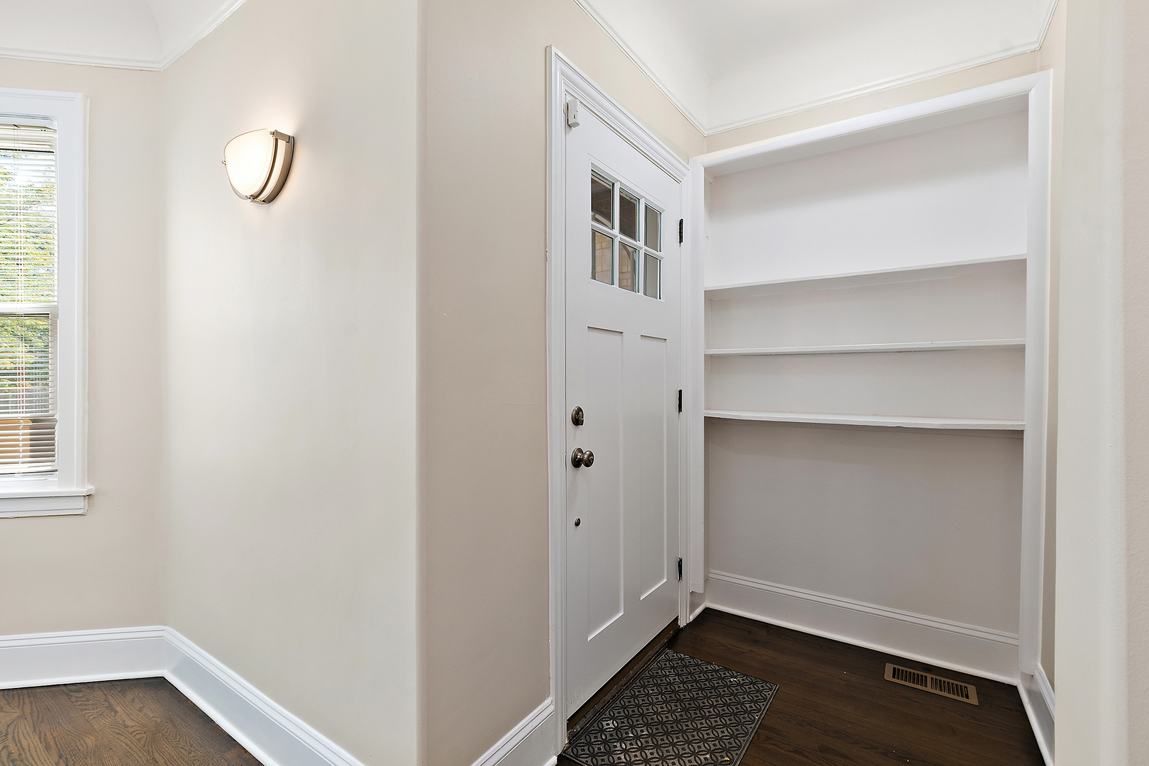 9400 S Charles Street, Chicago, IL 60643