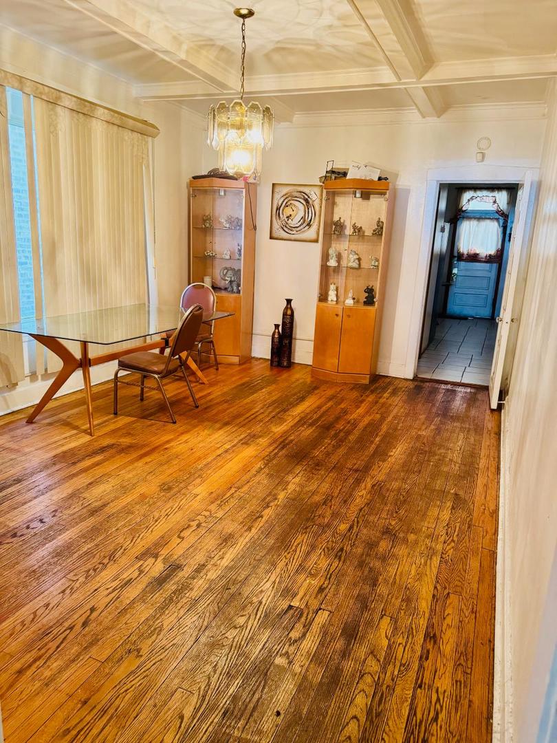 4935 W Monroe Street, Chicago, IL 60644