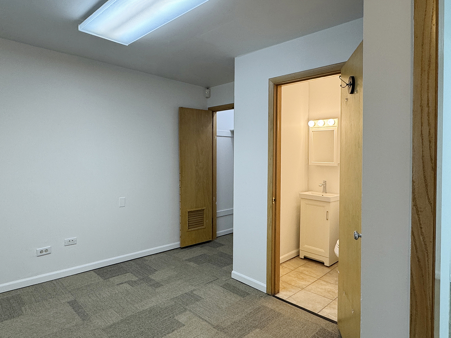 103 Orchard Terrace #103, Lombard, IL 60148