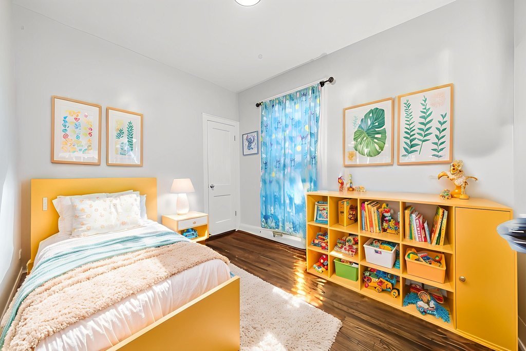 6047 S Richmond Street, Chicago, IL 60629