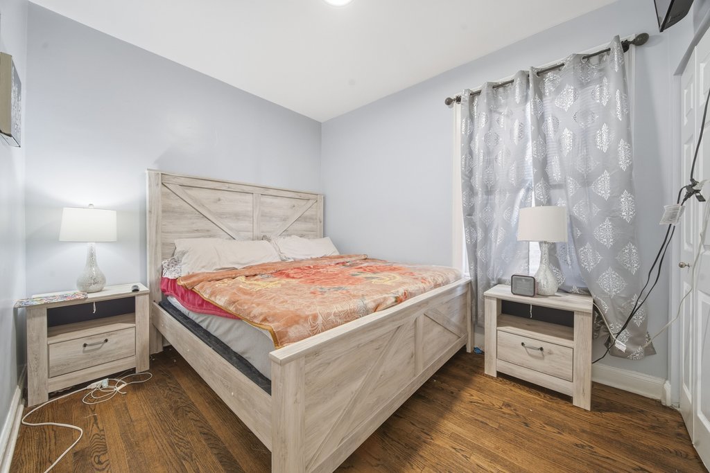 6047 S Richmond Street, Chicago, IL 60629