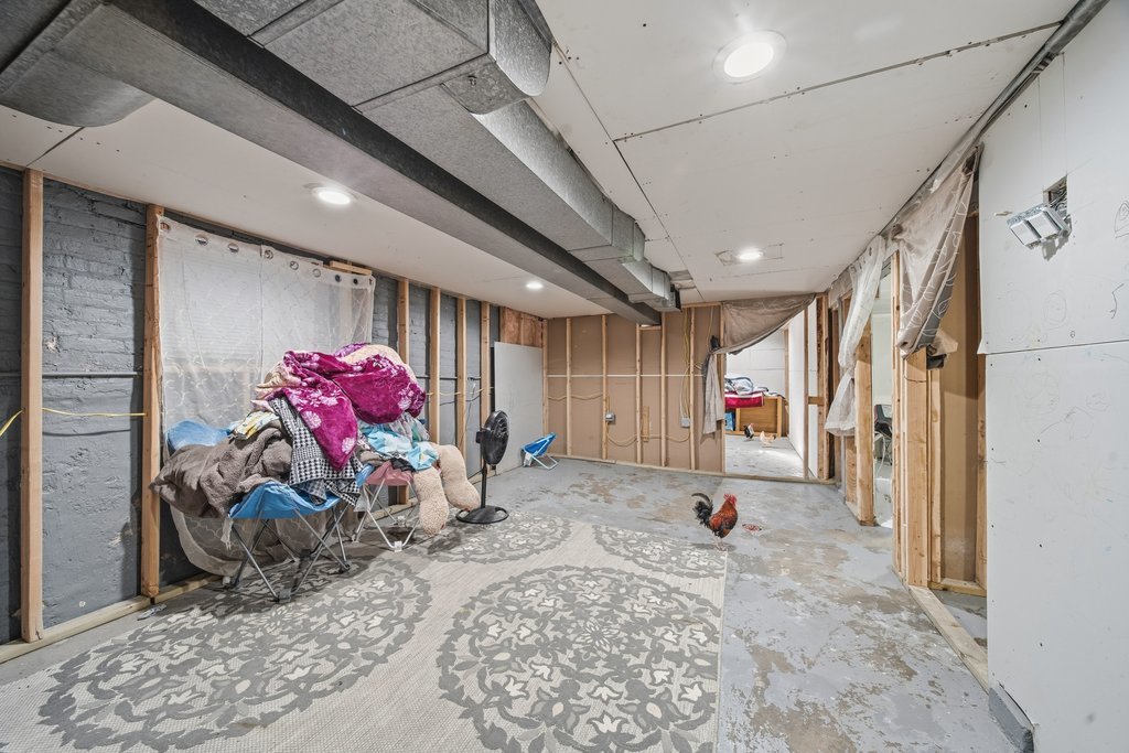 6047 S Richmond Street, Chicago, IL 60629