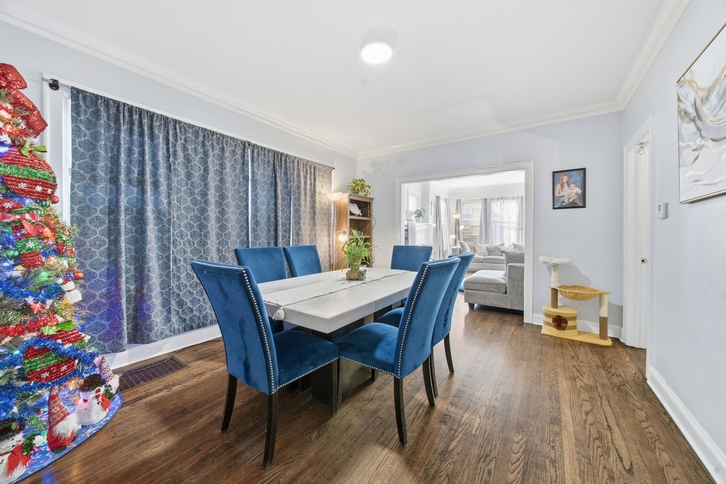 6047 S Richmond Street, Chicago, IL 60629