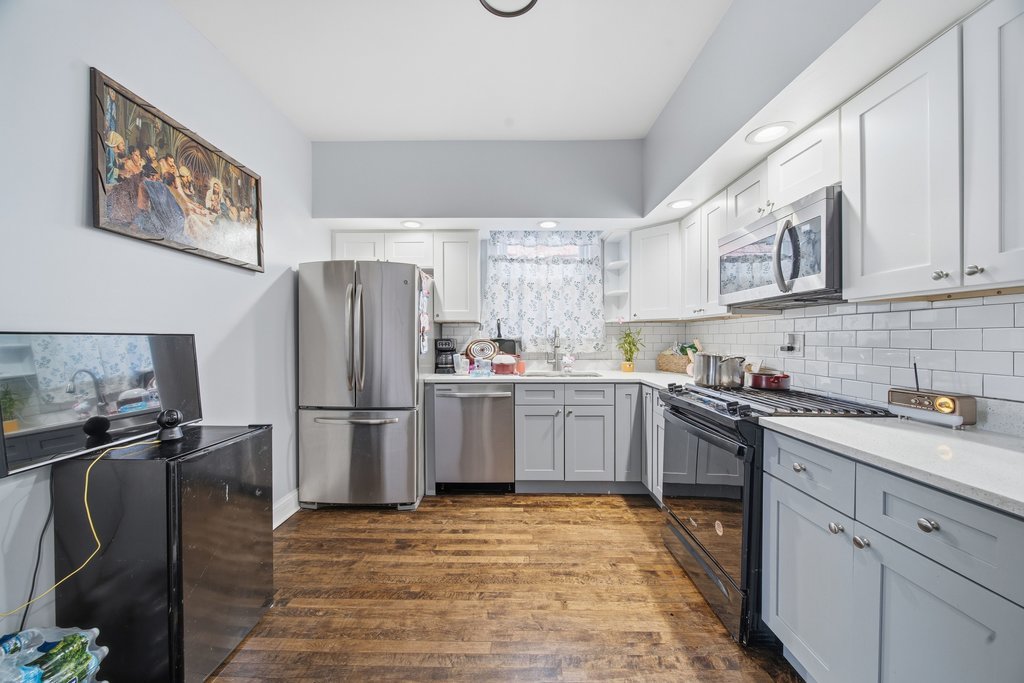 6047 S Richmond Street, Chicago, IL 60629