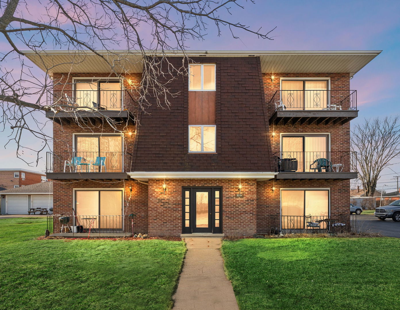 3214 Jackson Avenue, South Chicago Heights, IL 60411