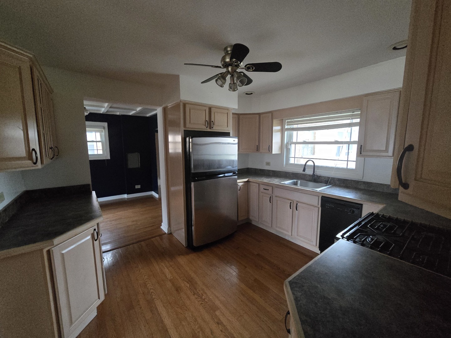 6108 Birmingham Street, Chicago Ridge, IL 60415