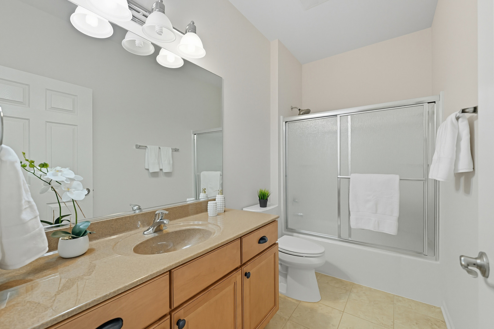 2615 Cranbrook Street, Naperville, IL 60564