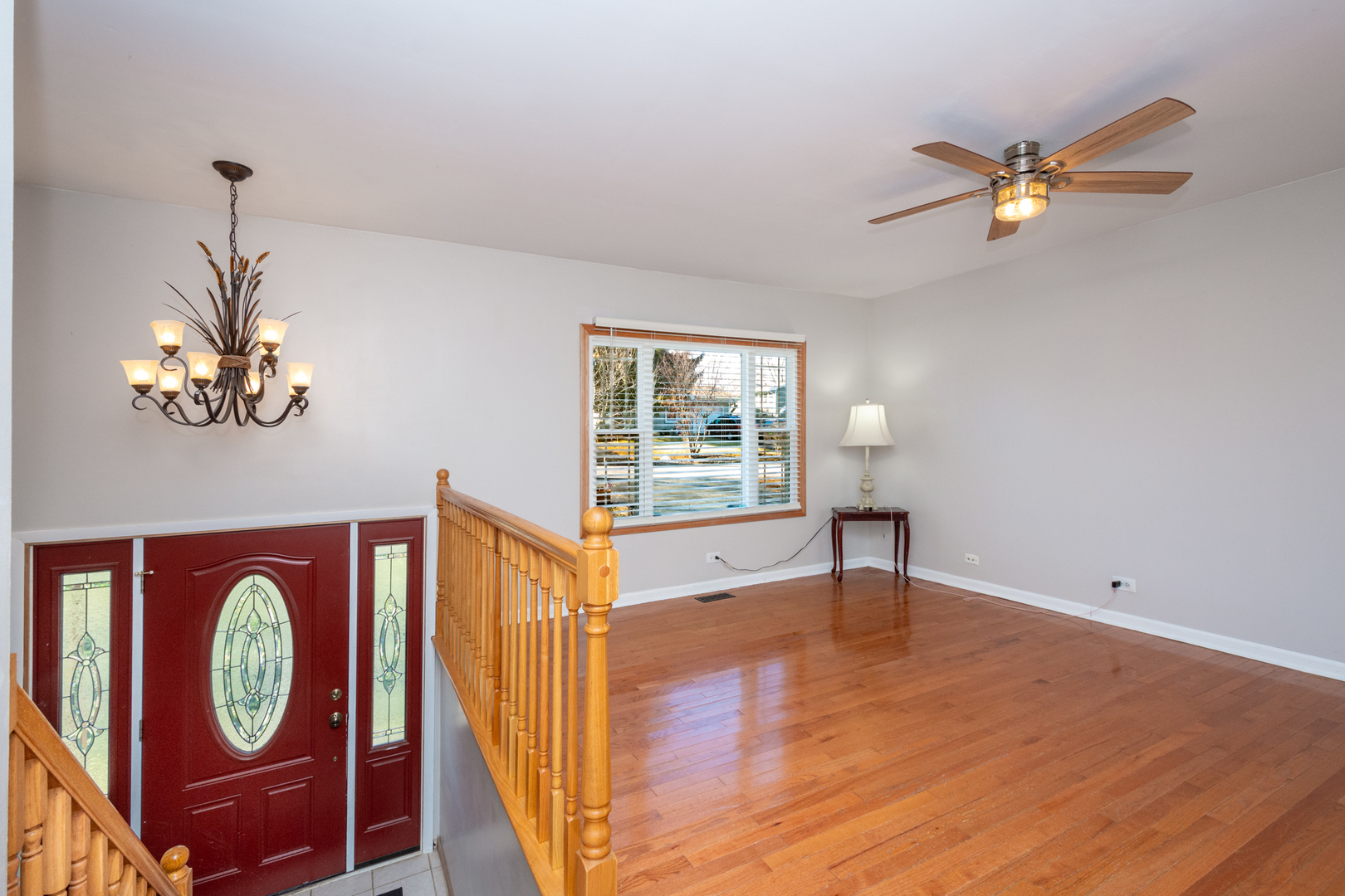 424 Woodland Avenue, Wauconda, IL 60084