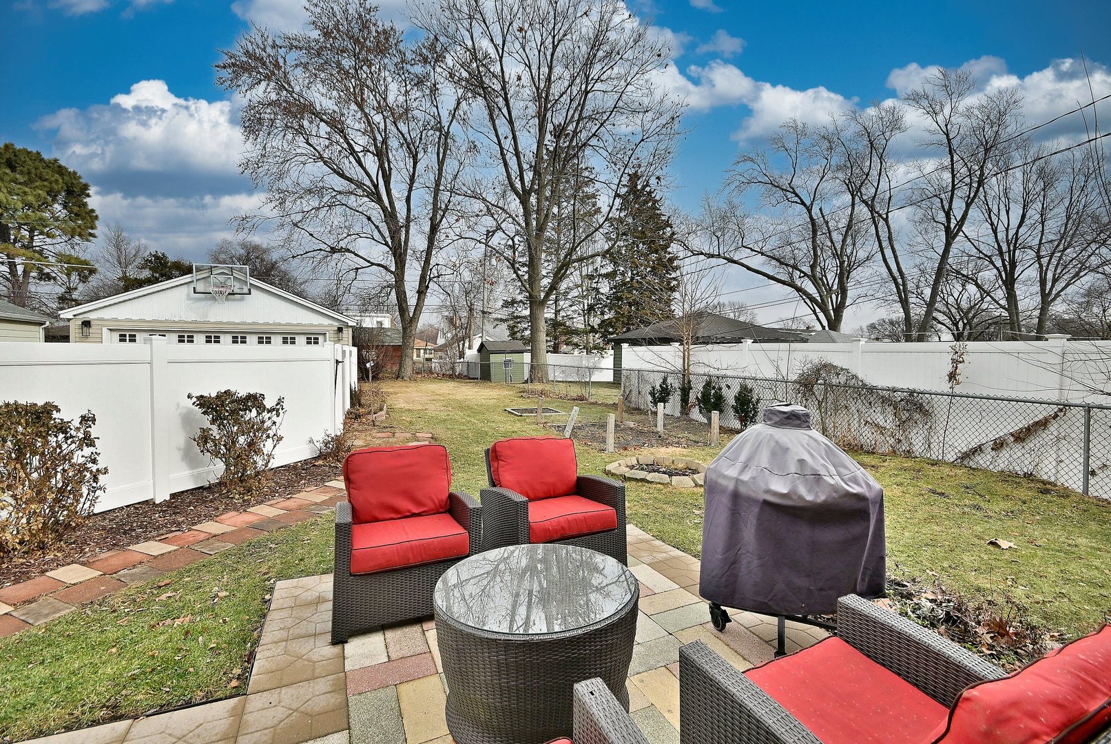 465 W Verret Street, Elmhurst, IL 60126