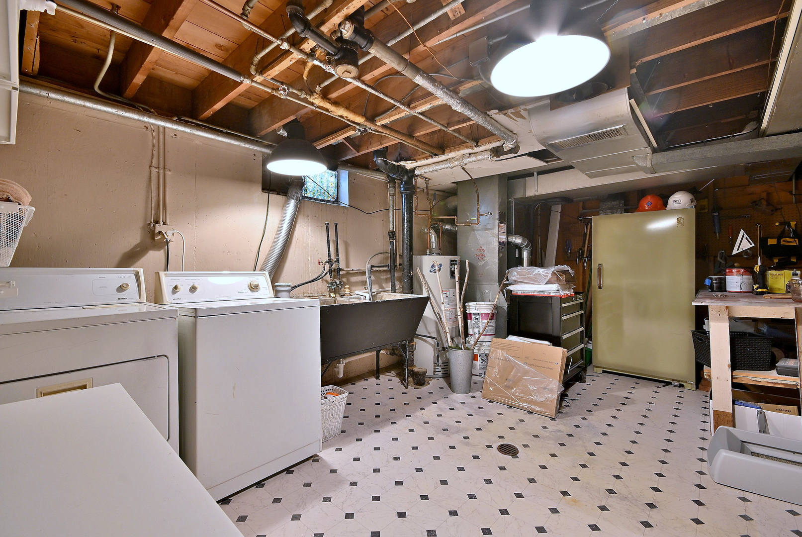 465 W Verret Street, Elmhurst, IL 60126