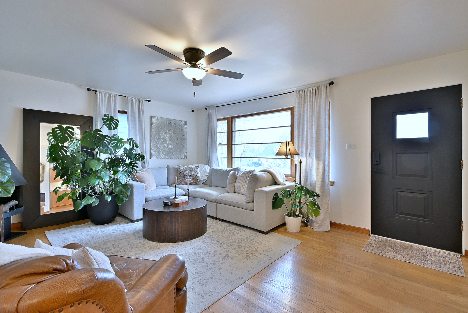 465 W Verret Street, Elmhurst, IL 60126