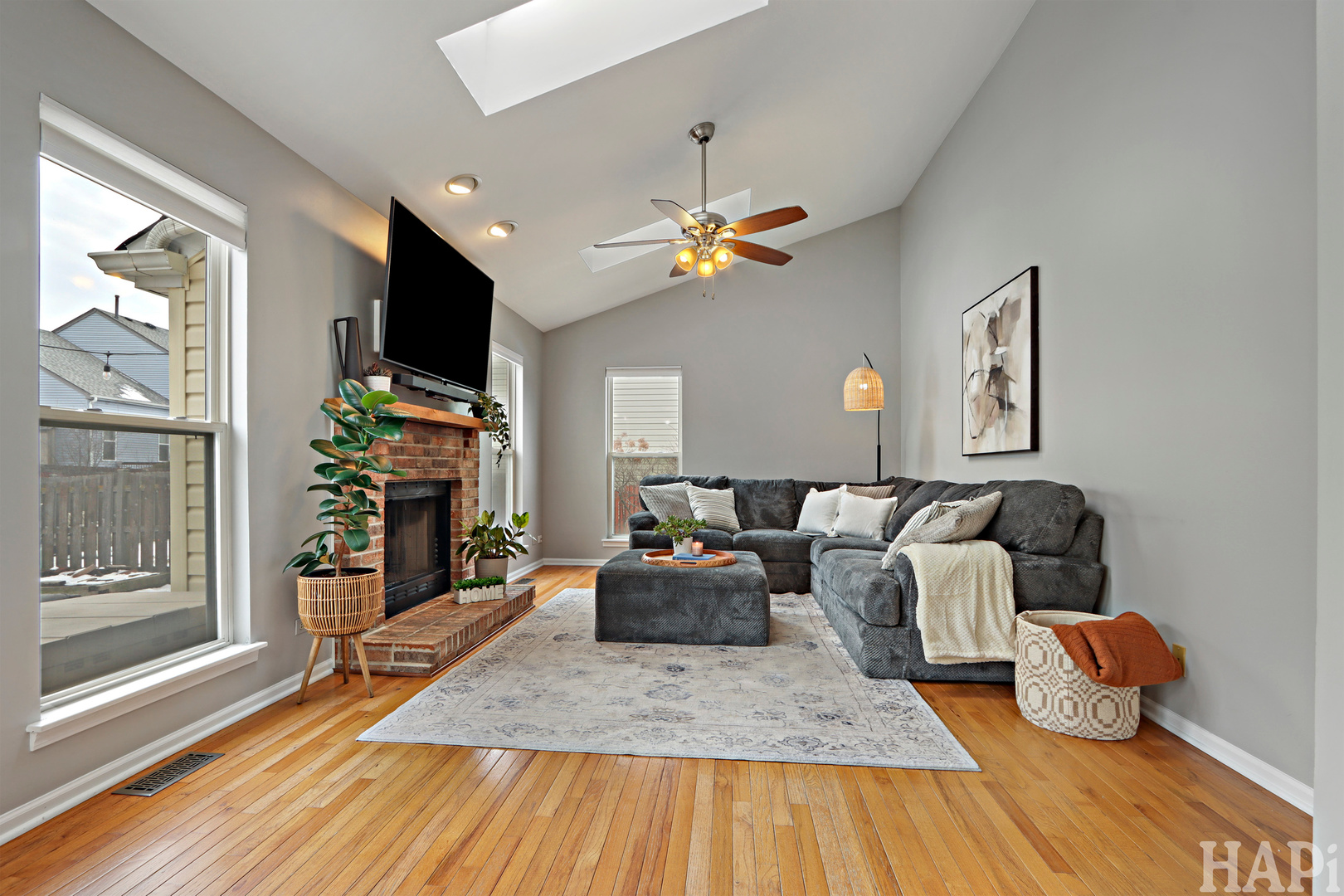 49 W Dahlia Lane, Round Lake Beach, IL 60073