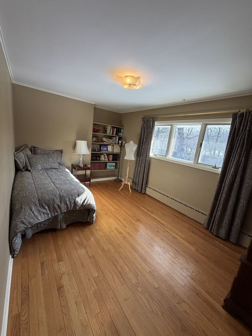 520 W Merri Oaks Road, Barrington Hills, IL 60010