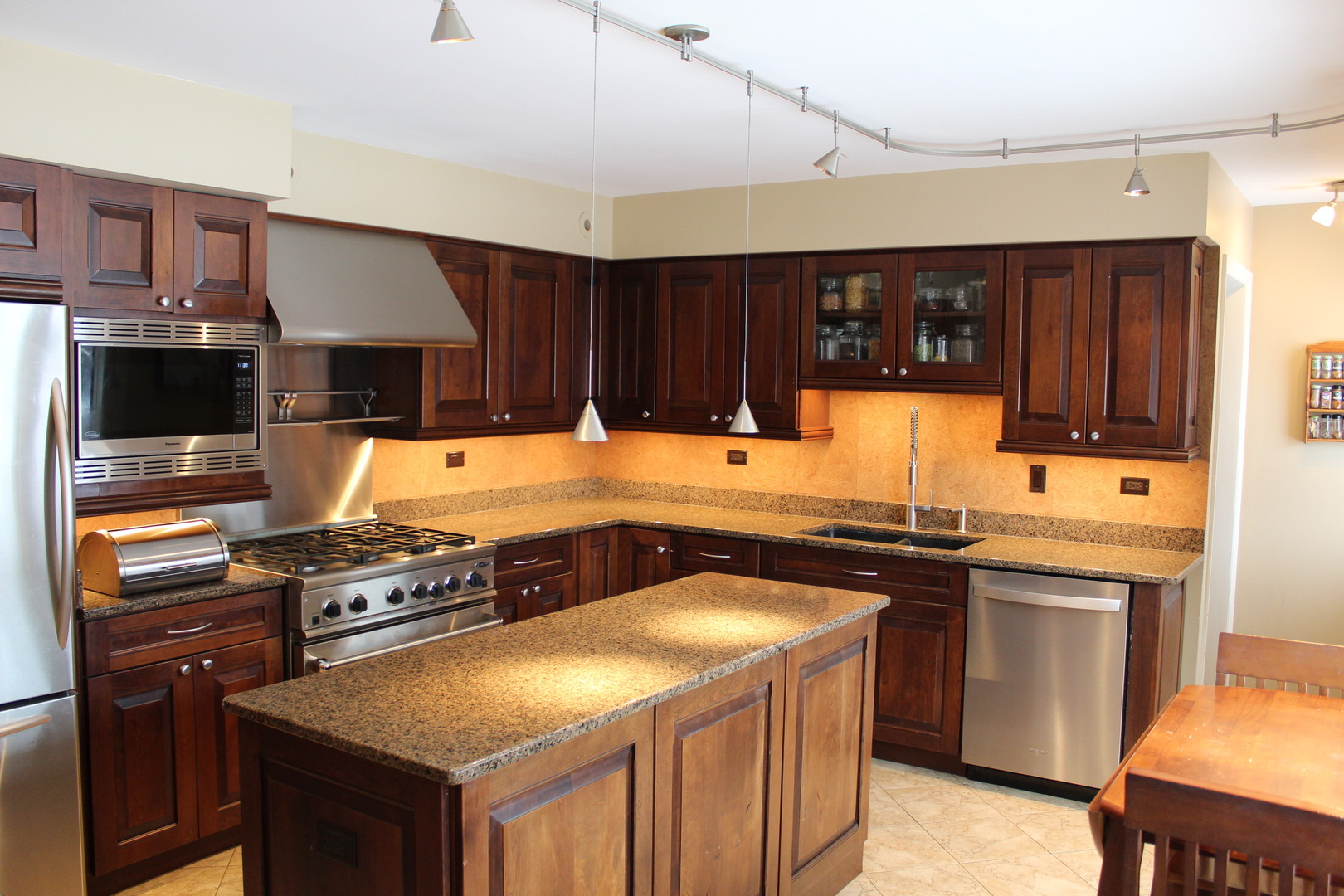 520 W Merri Oaks Road, Barrington Hills, IL 60010