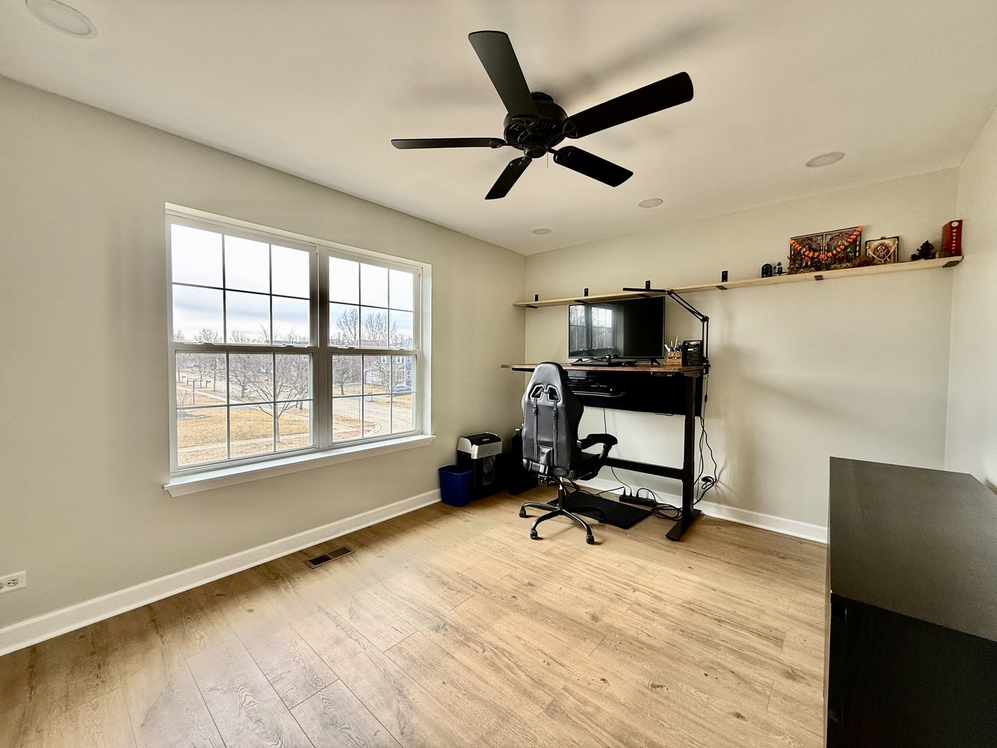 611 Paris Avenue, Oswego, IL 60543