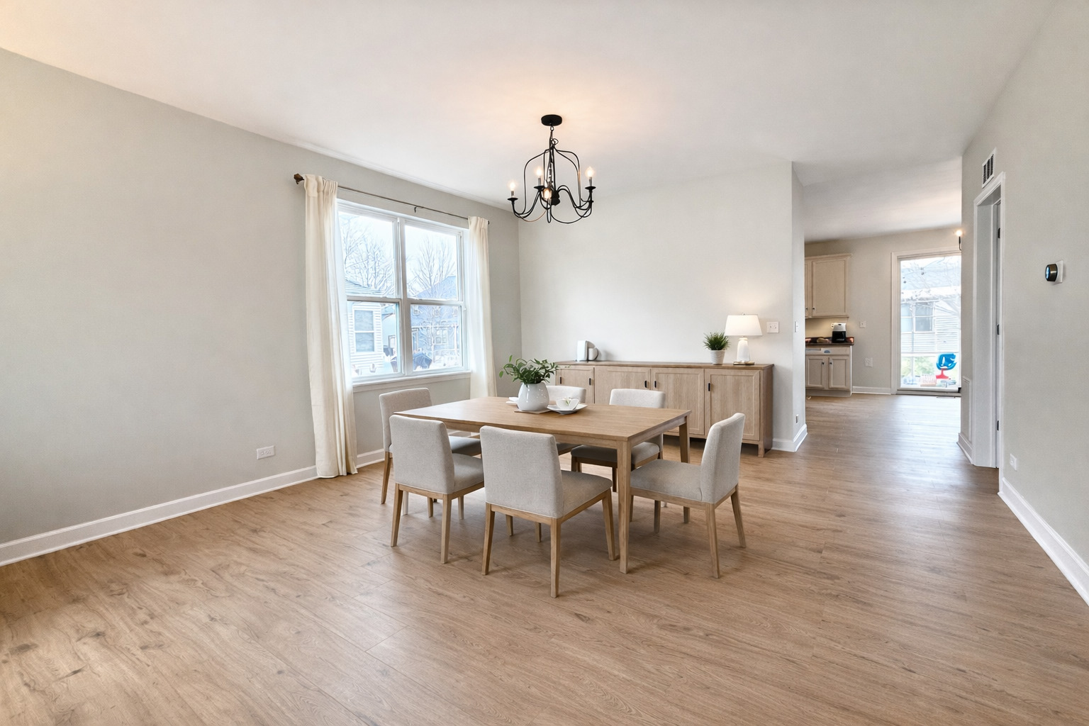 611 Paris Avenue, Oswego, IL 60543