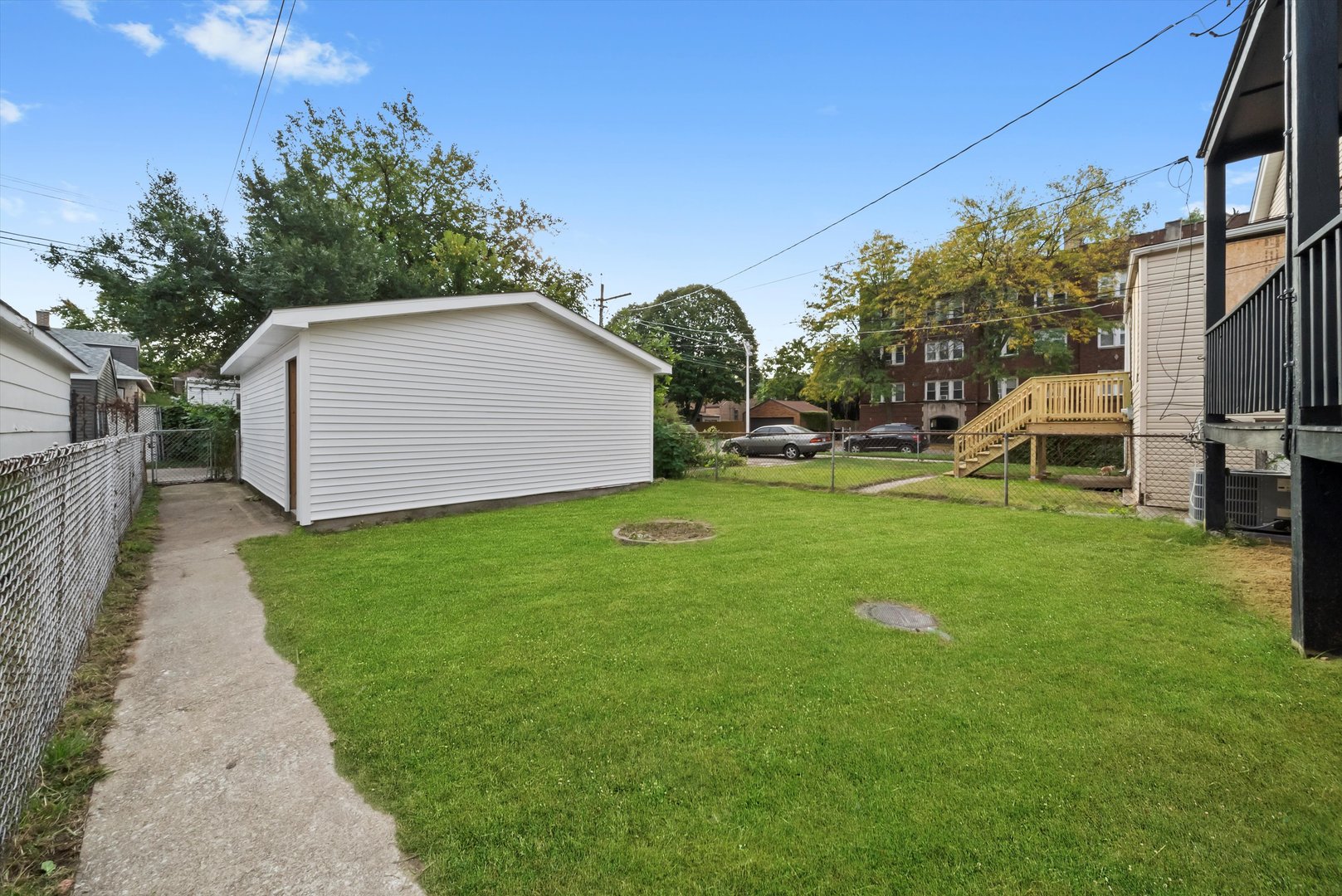 7955 S Colfax Avenue, Chicago, IL 60617