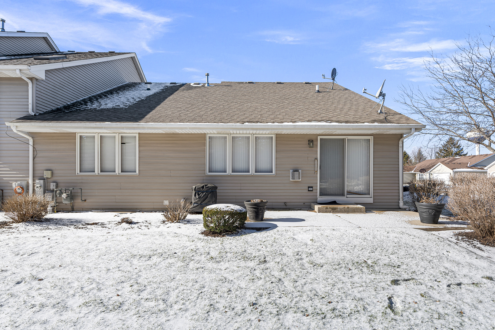 815 Bruce Robert Lane, Hampshire, IL 60140