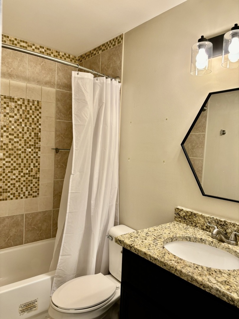 2711 Odlum Drive, Schaumburg, IL 60194