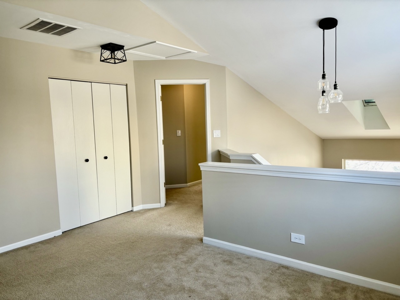 2711 Odlum Drive, Schaumburg, IL 60194