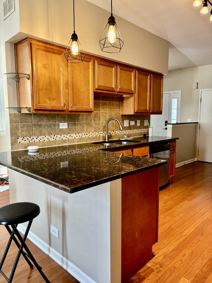 2711 Odlum Drive, Schaumburg, IL 60194