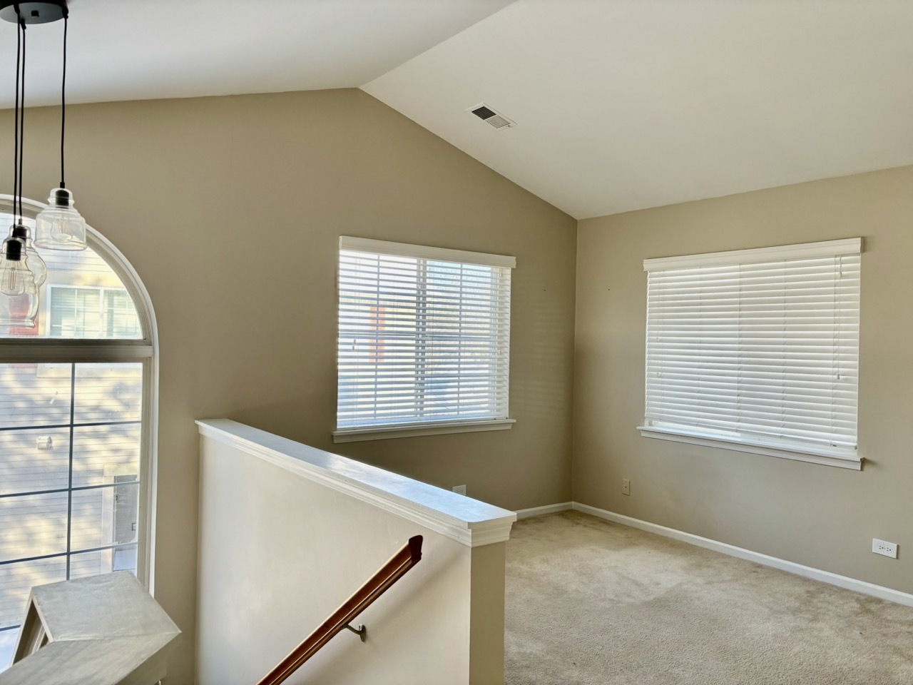 2711 Odlum Drive, Schaumburg, IL 60194