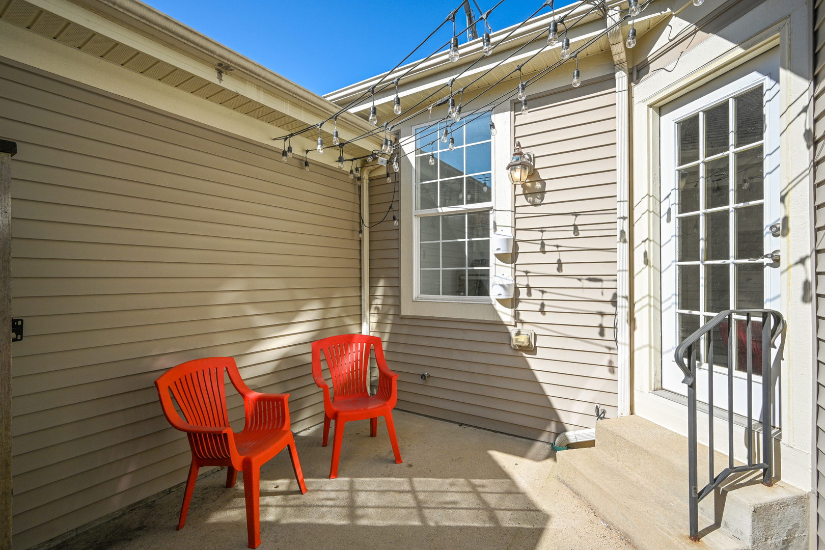 318 S Prospect Avenue, Bartlett, IL 60103