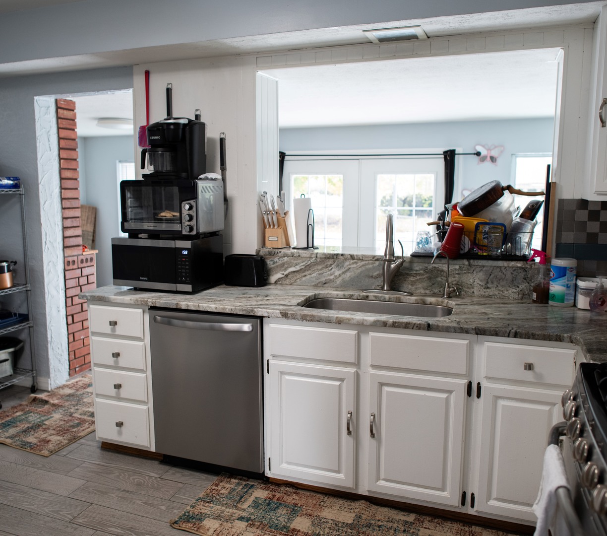 6016 Charles Street, Rockford, IL 61108