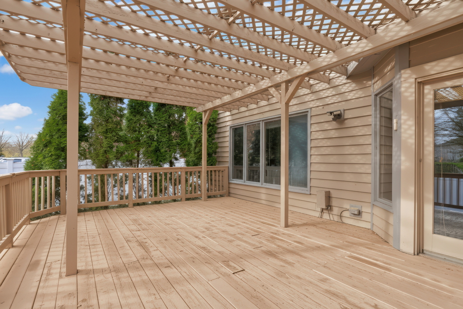 7437 Bittersweet Drive, Gurnee, IL 60031