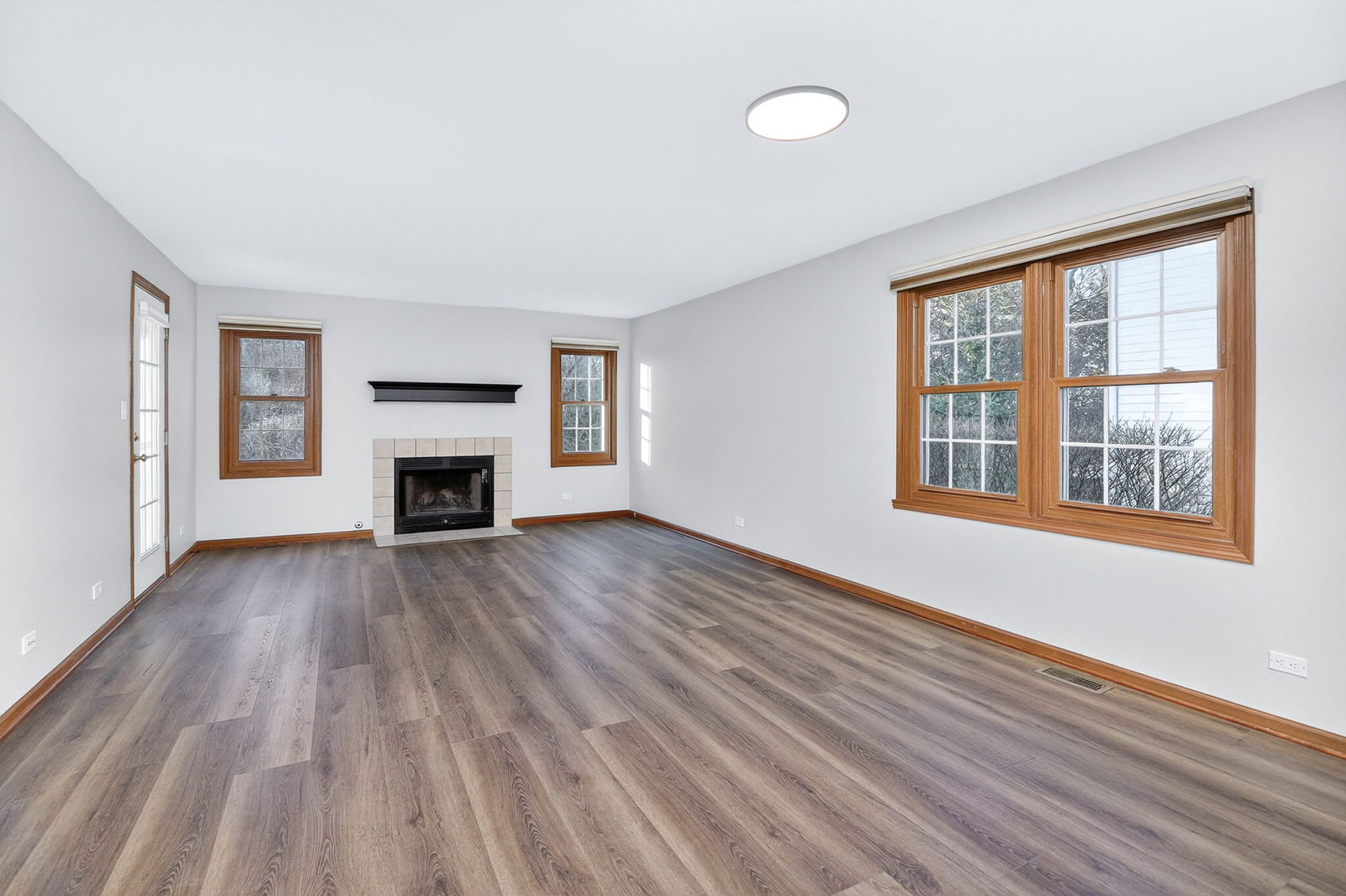 5444 Ashbrook Place, Downers Grove, IL 60515