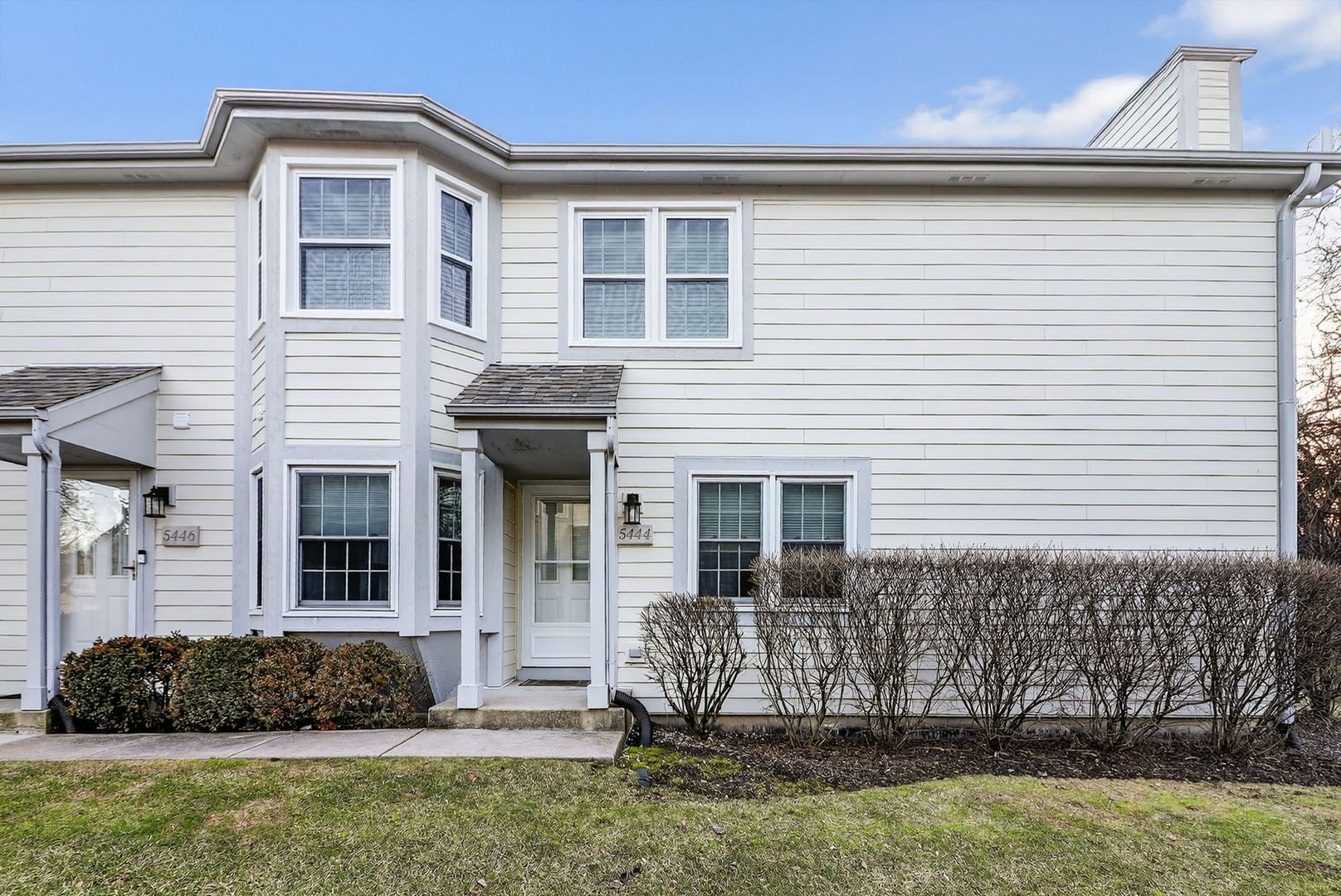 5444 Ashbrook Place, Downers Grove, IL 60515