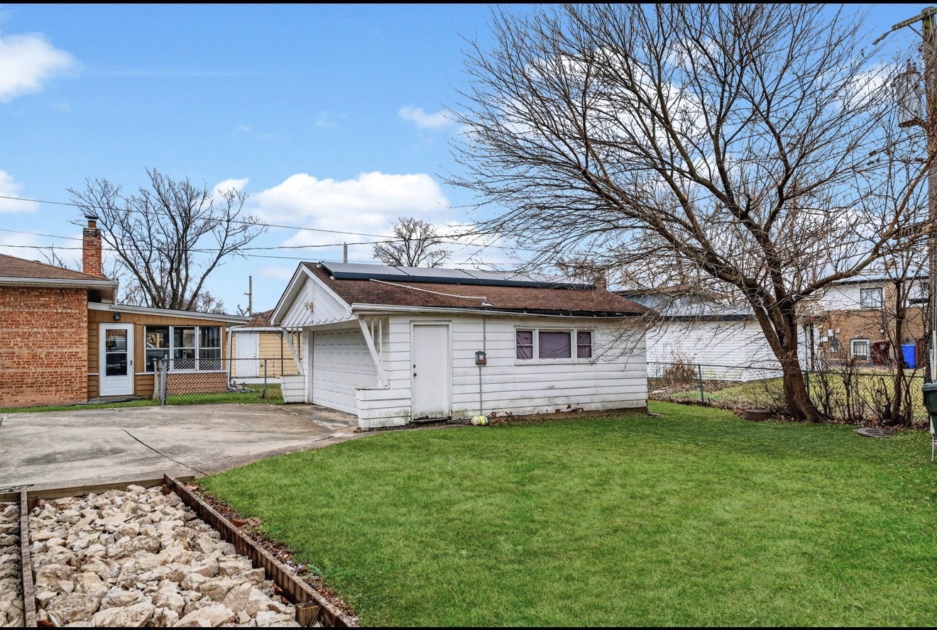 350 Carey Court, Chicago Heights, IL 60411