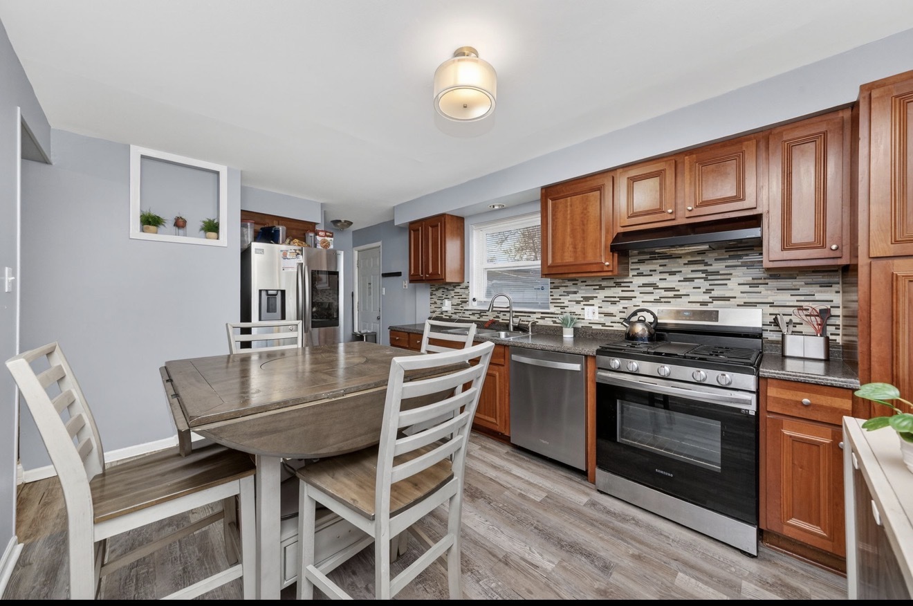 350 Carey Court, Chicago Heights, IL 60411