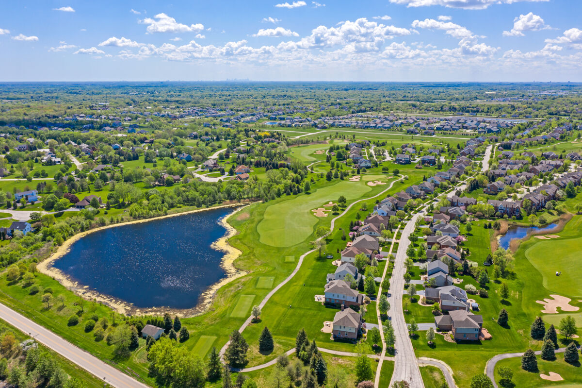 4 Crystal Downs Drive, Hawthorn Woods, IL 60047