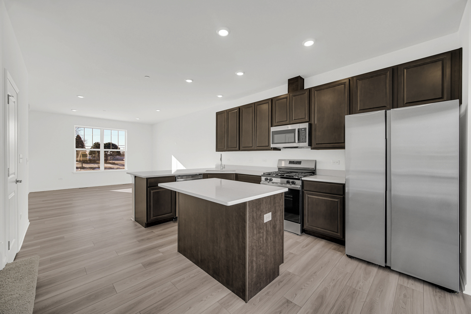 203 Settlers Place #203, West Dundee, IL 60118