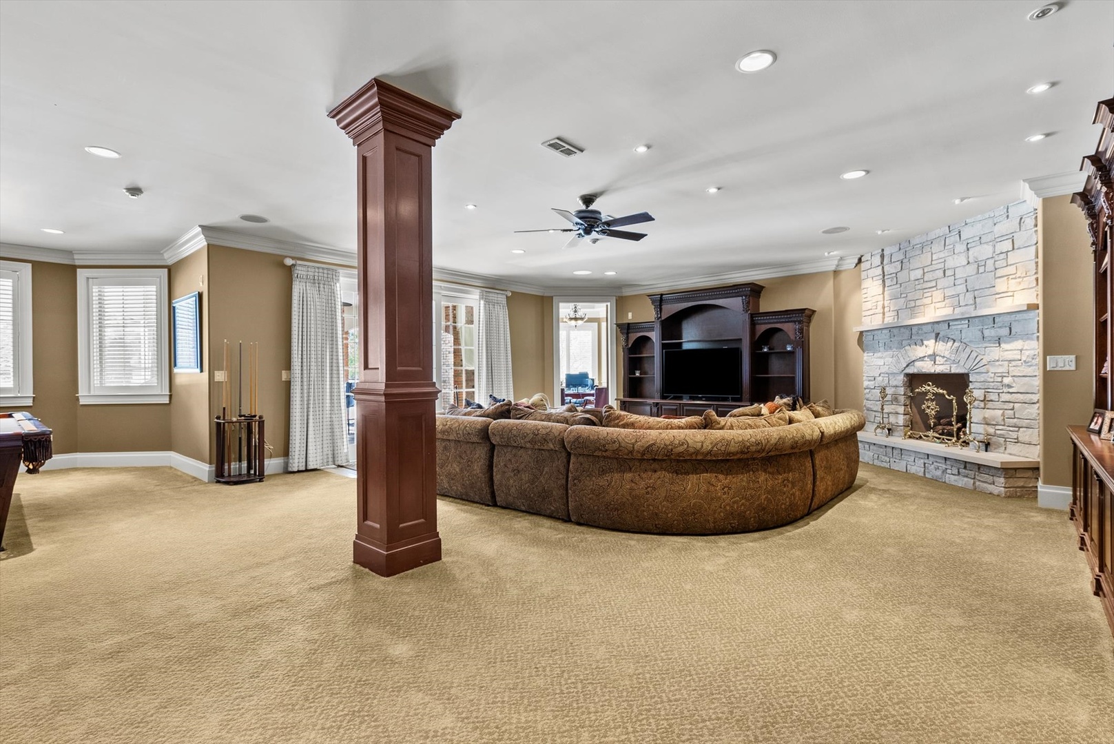 26 Meadow Road, Palos Park, IL 60464