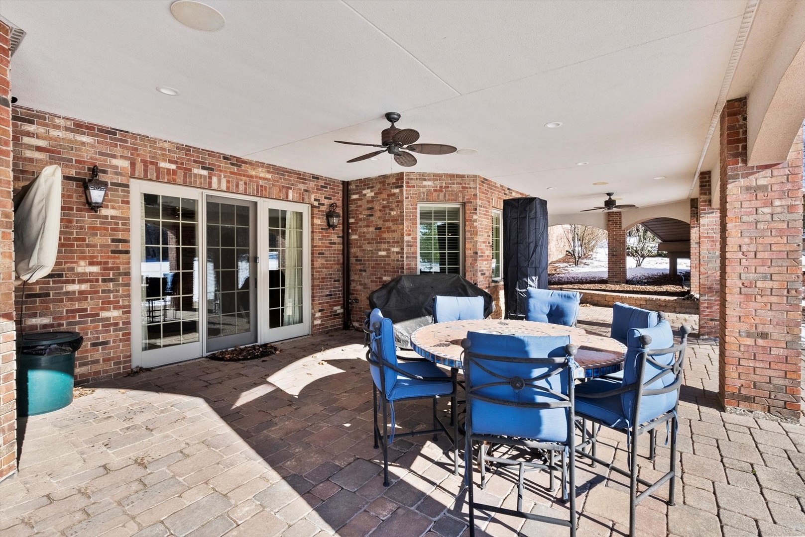 26 Meadow Road, Palos Park, IL 60464