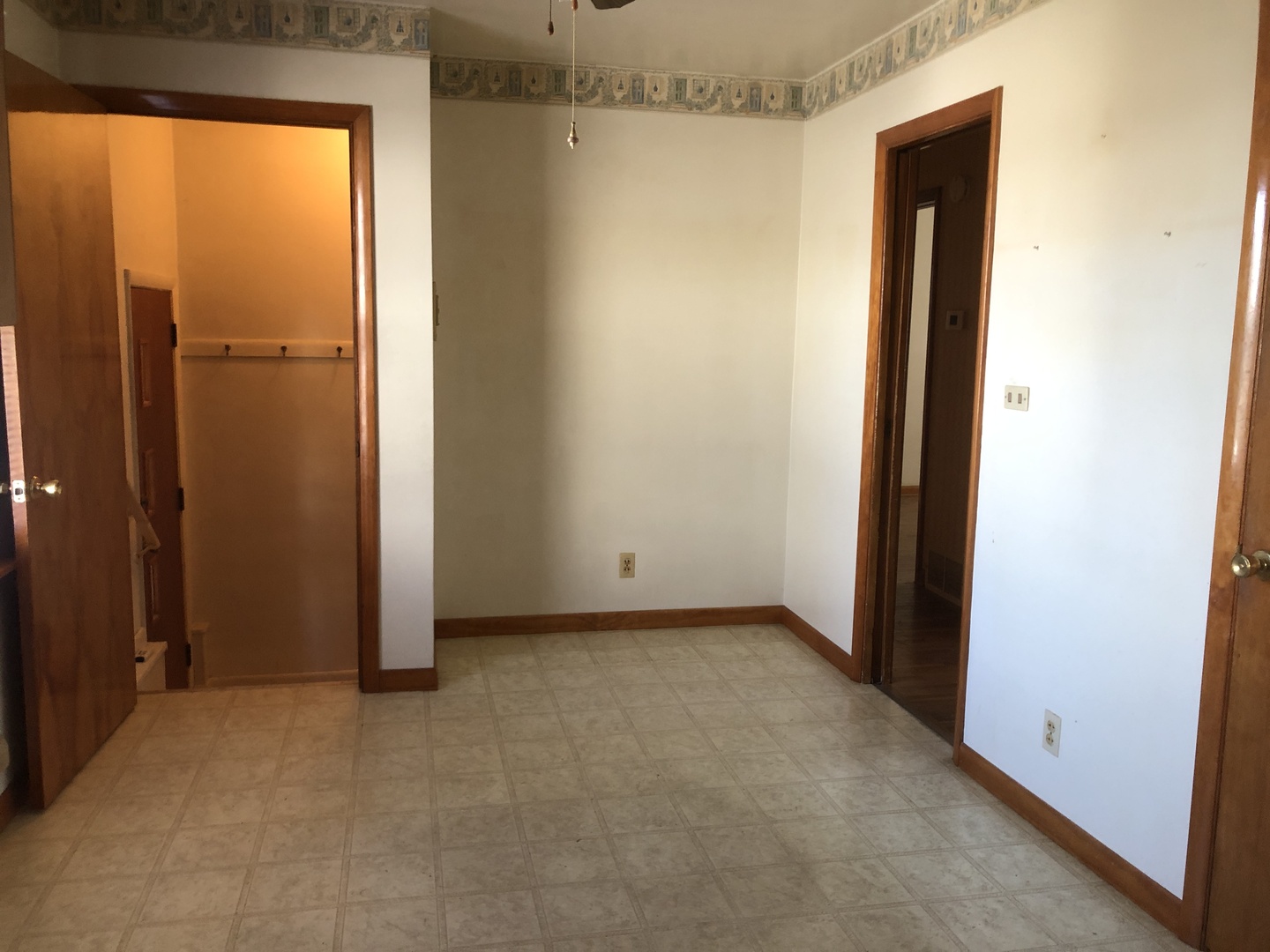 2708 Hobson Drive, Bloomington, IL 61704