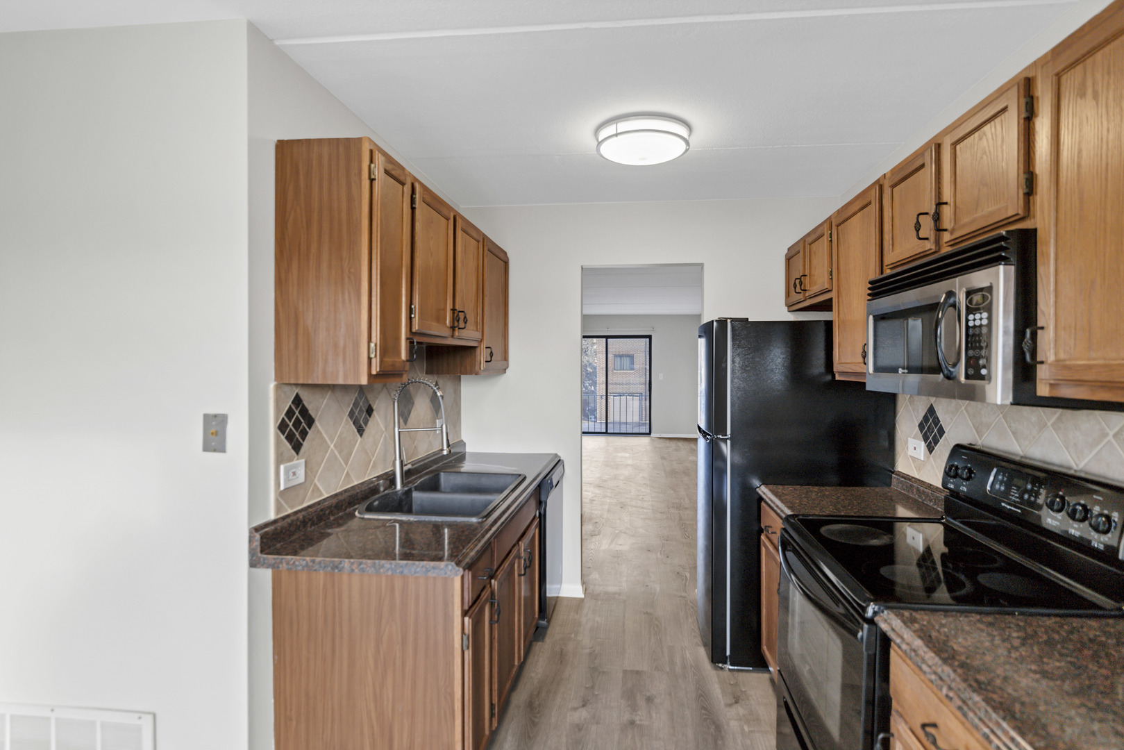 1754 S Washington Street #1754, Naperville, IL 60565