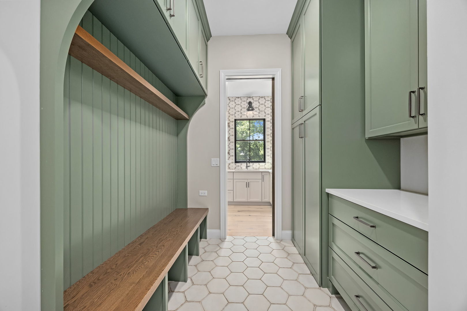 67 Bluff Avenue, La Grange, IL 60525