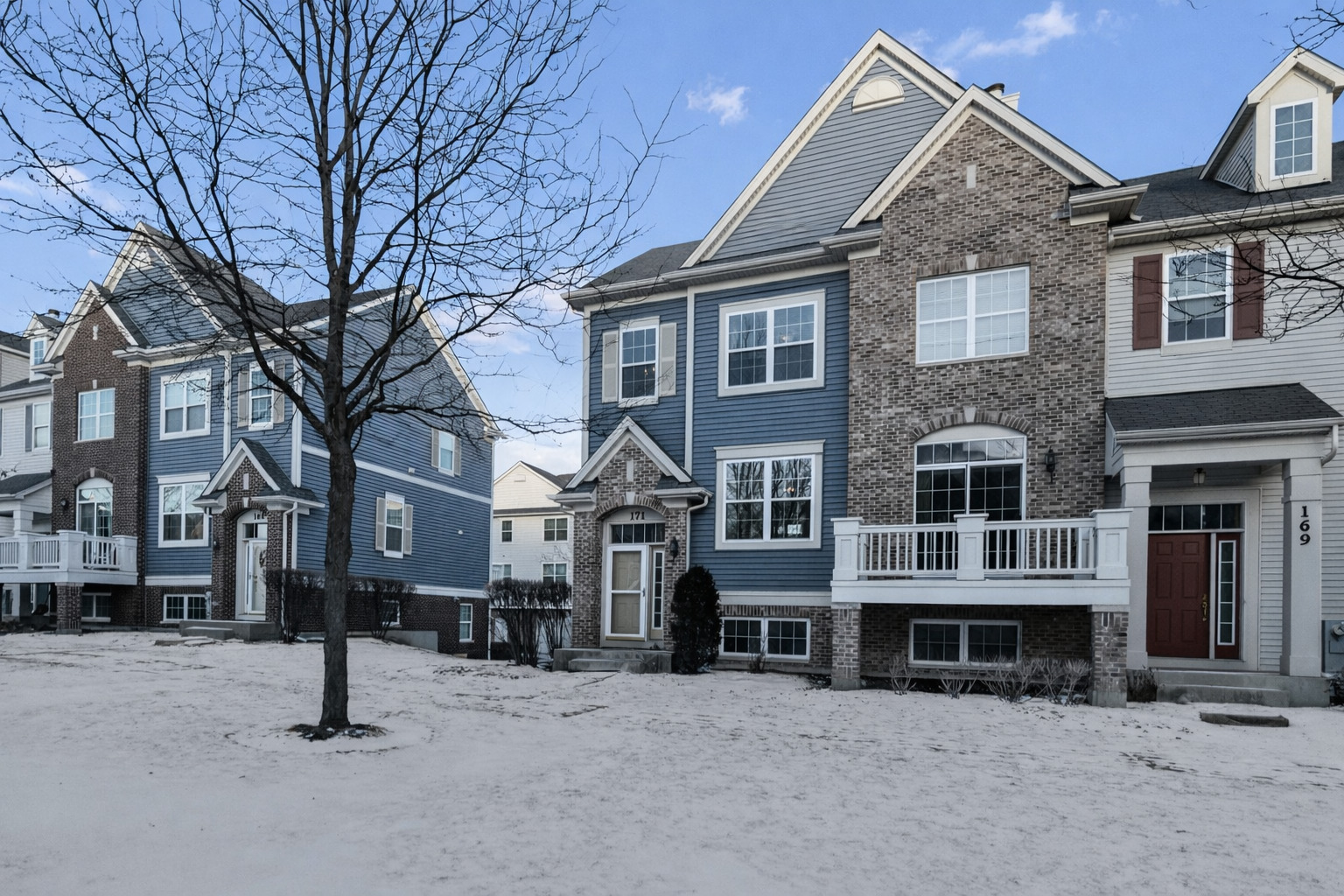 171 Shaftesbury Street #171, Carol Stream, IL 60188