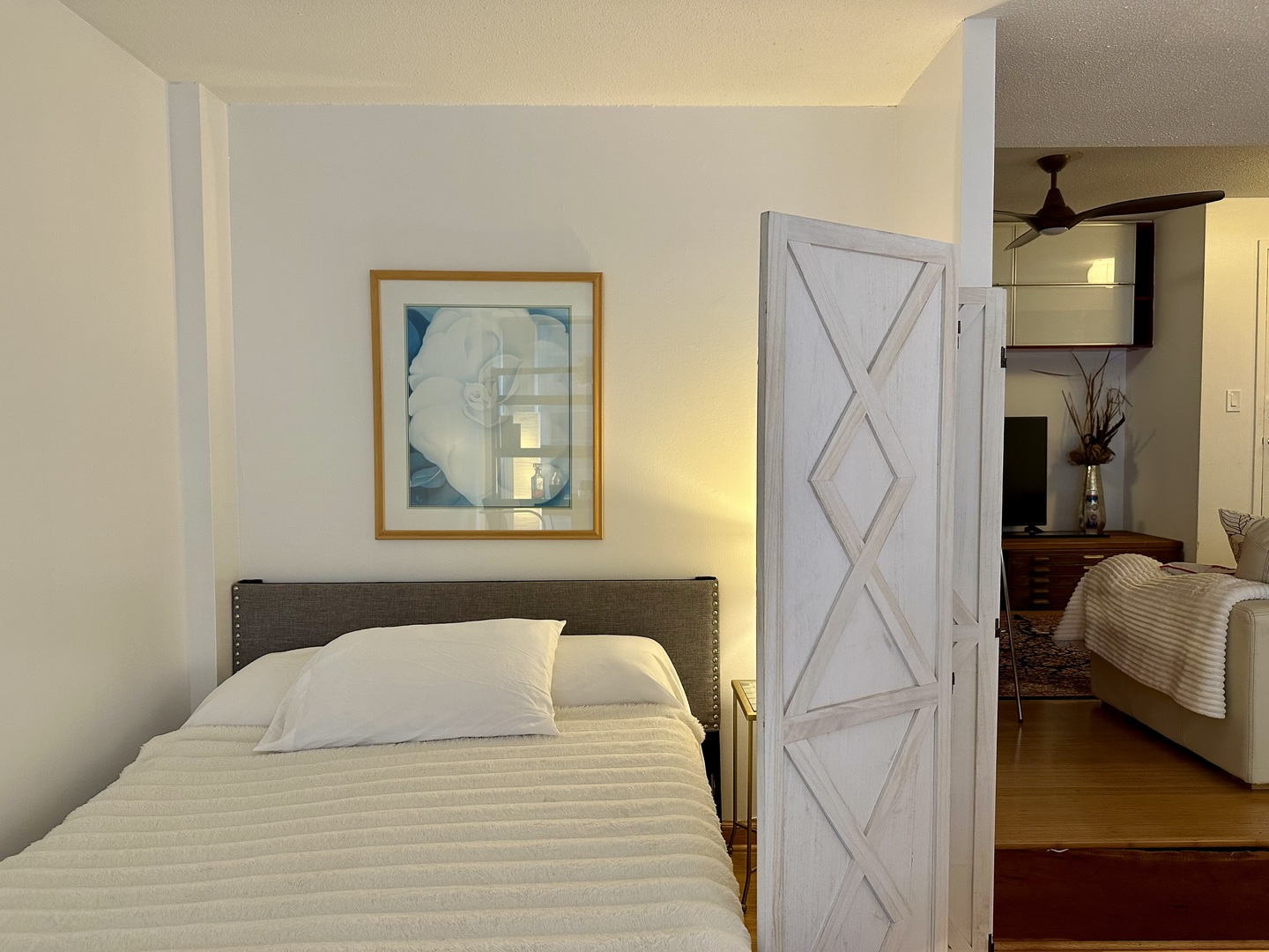 230 E Ontario Street #1206, Chicago, IL 60611