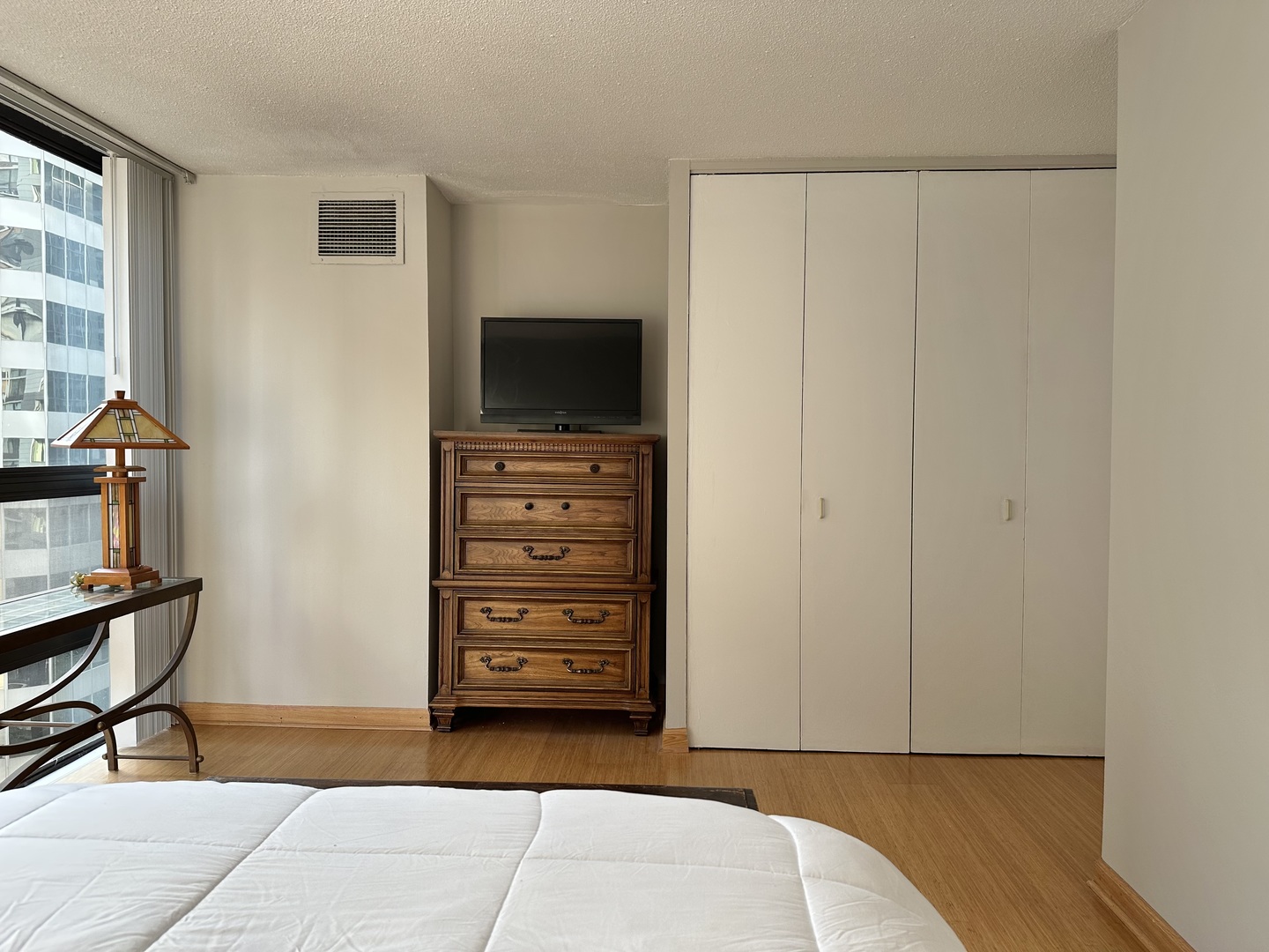 230 E Ontario Street #1206, Chicago, IL 60611