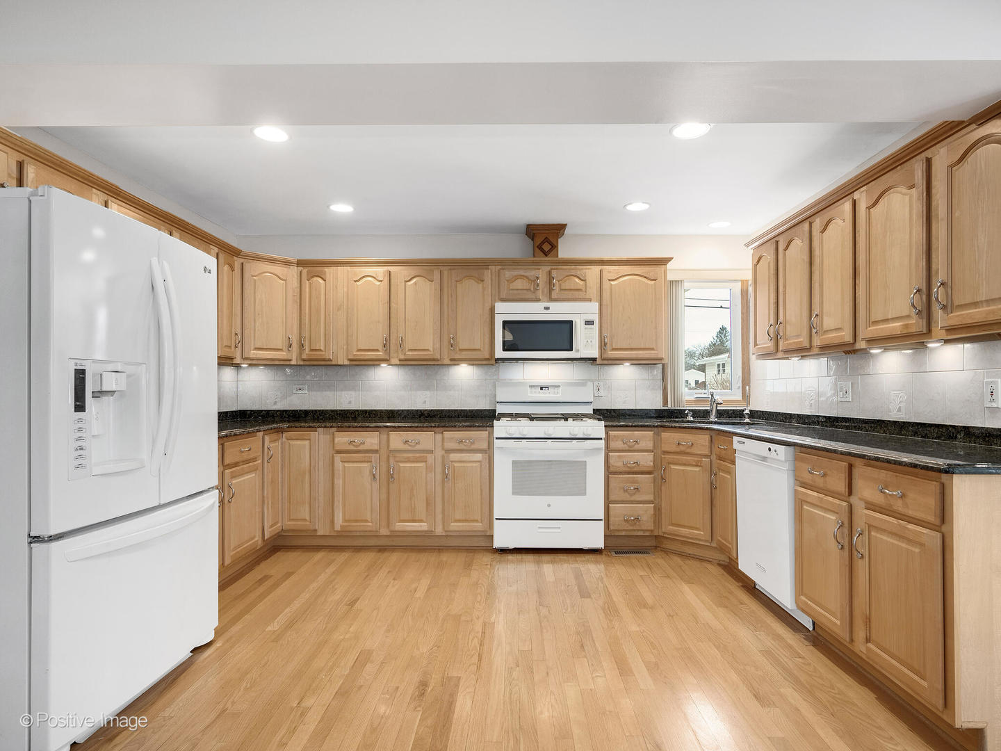 322 68th Street, Darien, IL 60561