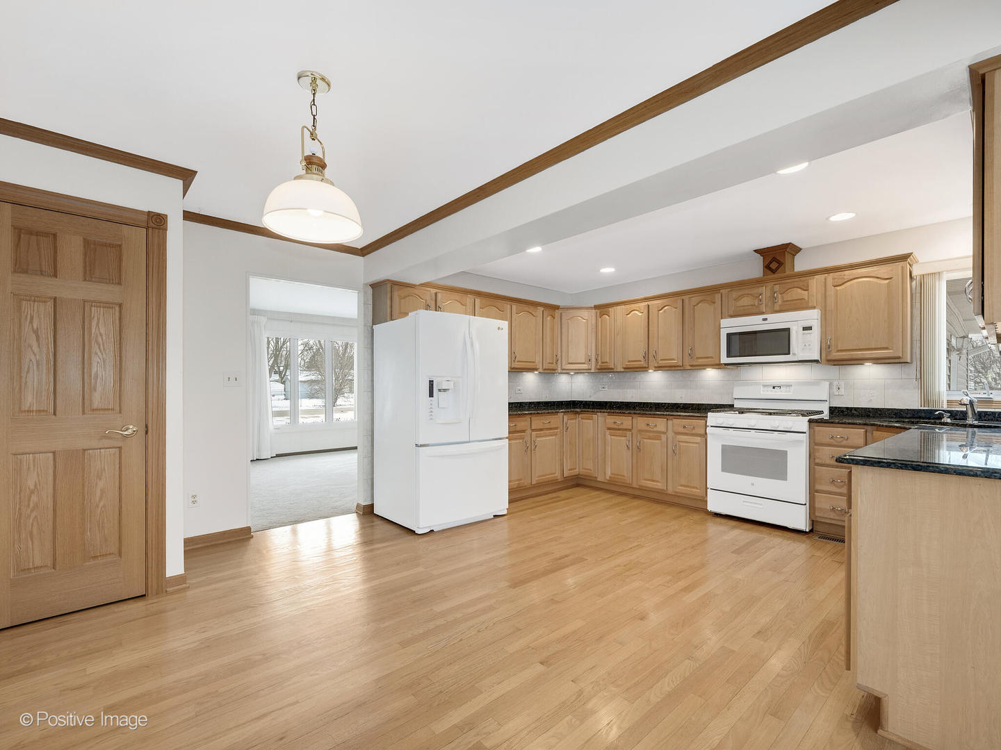 322 68th Street, Darien, IL 60561