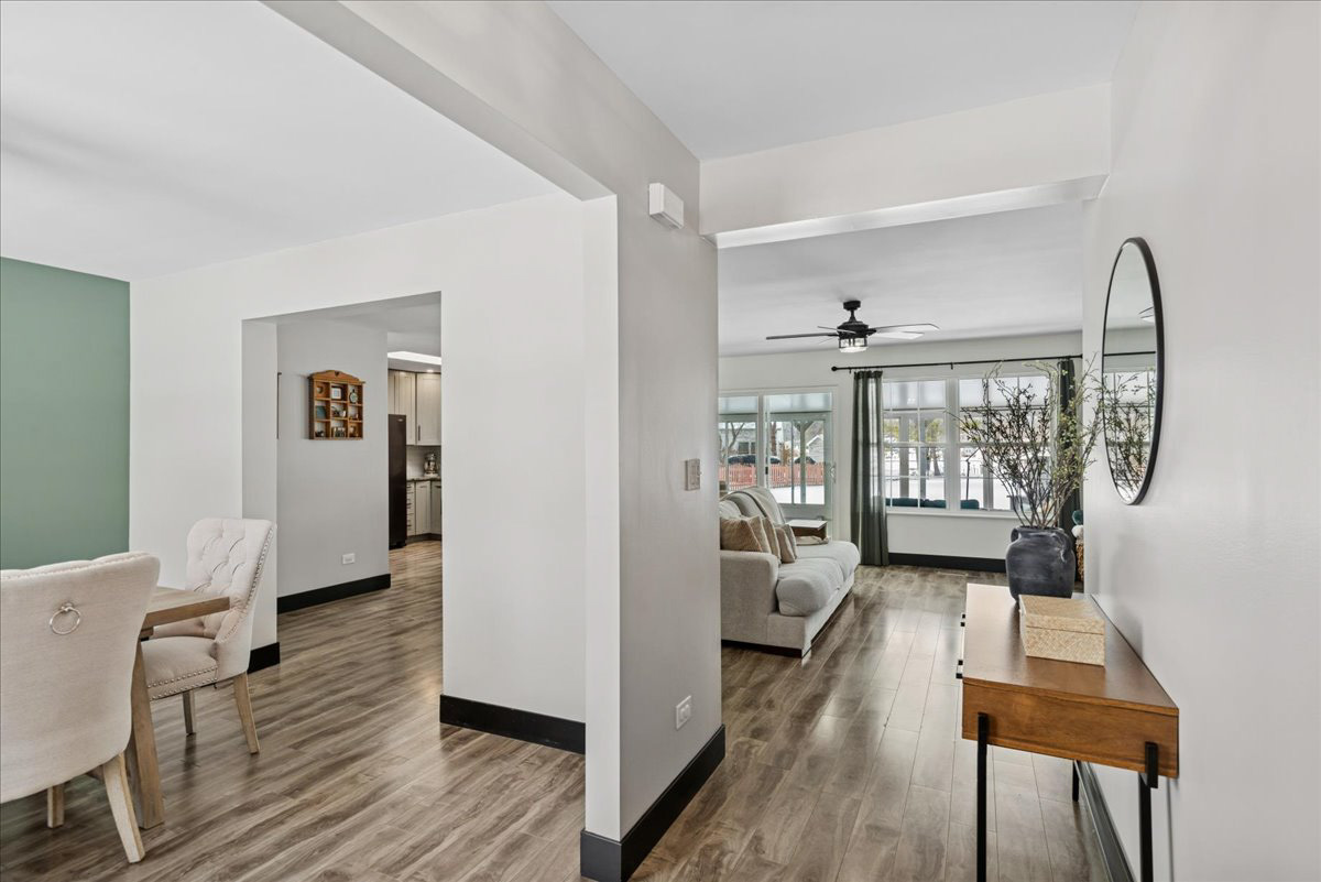 3727 Hale Lane, Island Lake, IL 60042